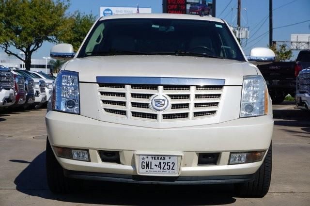  2009 Cadillac Escalade For Sale Specifications, Price and Images