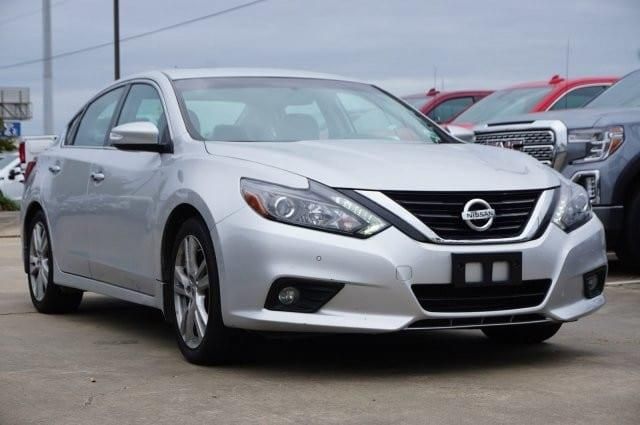  2017 Nissan Altima 3.5 SL For Sale Specifications, Price and Images