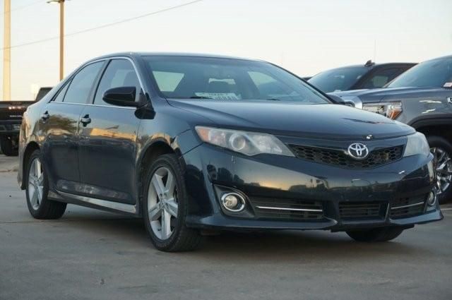  2014 Toyota Camry LE For Sale Specifications, Price and Images