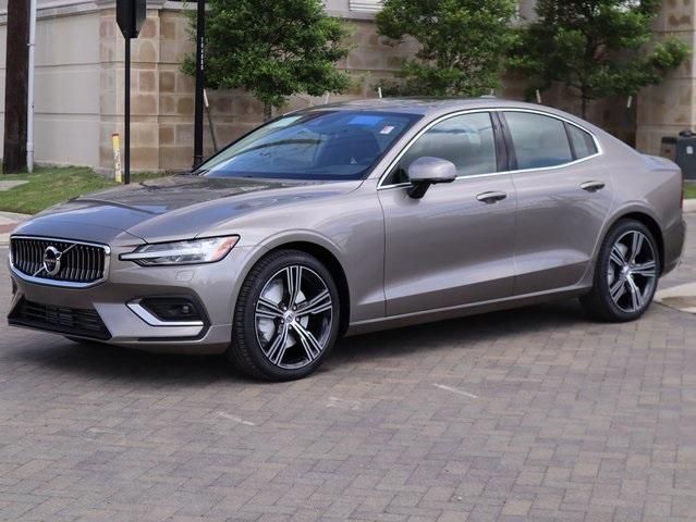  2019 Volvo T5 For Sale Specifications, Price and Images