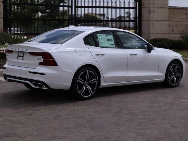  2019 Volvo S60 T5 R-Design For Sale Specifications, Price and Images