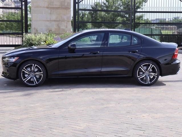  2020 Volvo S60 T5 R-Design For Sale Specifications, Price and Images