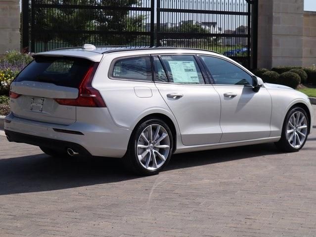  2020 Volvo V60 T5 Momentum For Sale Specifications, Price and Images