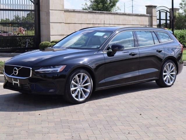  2020 Volvo V60 T5 Momentum For Sale Specifications, Price and Images