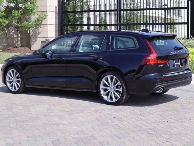  2020 Volvo V60 T5 Momentum For Sale Specifications, Price and Images