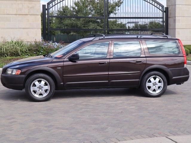  2001 Volvo V70 XC For Sale Specifications, Price and Images
