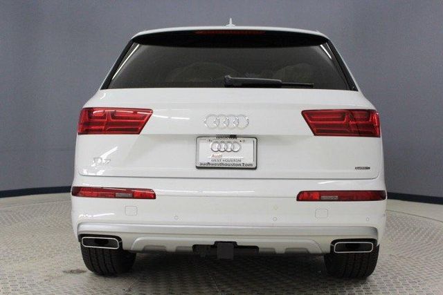  2019 Audi Q7 45 SE Premium Plus For Sale Specifications, Price and Images