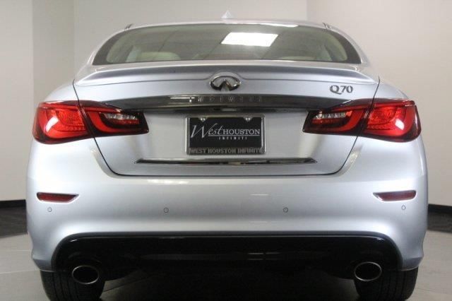  2019 INFINITI Q70 3.7 LUXE For Sale Specifications, Price and Images