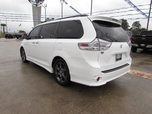  2016 Toyota Sienna SE For Sale Specifications, Price and Images