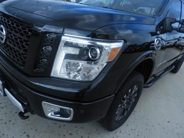  2018 Nissan Titan XD PRO-4X For Sale Specifications, Price and Images