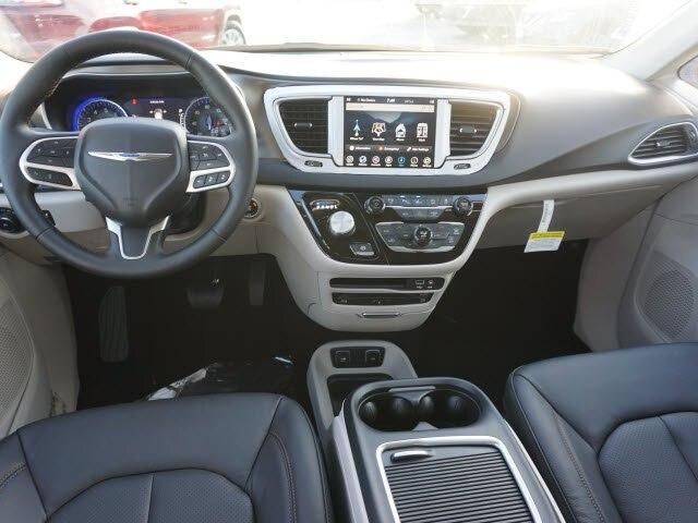  2020 Chrysler Pacifica Touring-L Plus For Sale Specifications, Price and Images