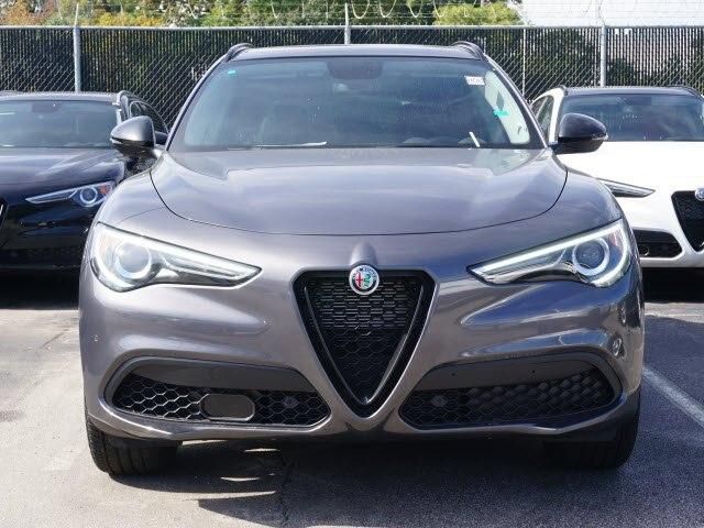  2019 Alfa Romeo Stelvio Base
