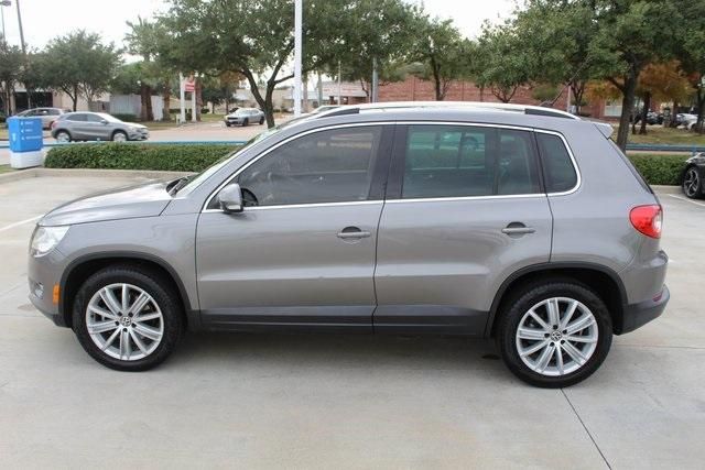  2011 Volkswagen Tiguan SE For Sale Specifications, Price and Images