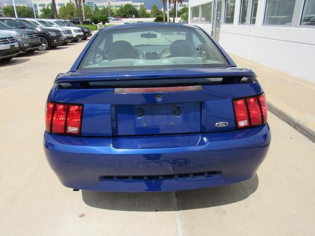  2004 Ford Mustang Deluxe For Sale Specifications, Price and Images