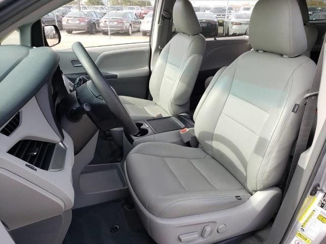  2017 Toyota Sienna LE For Sale Specifications, Price and Images