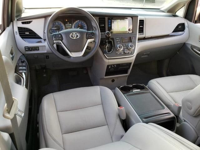 Certified 2017 Toyota Sienna XLE For Sale Specifications, Price and Images