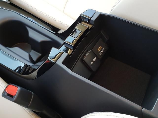  2020 Toyota Corolla XLE For Sale Specifications, Price and Images