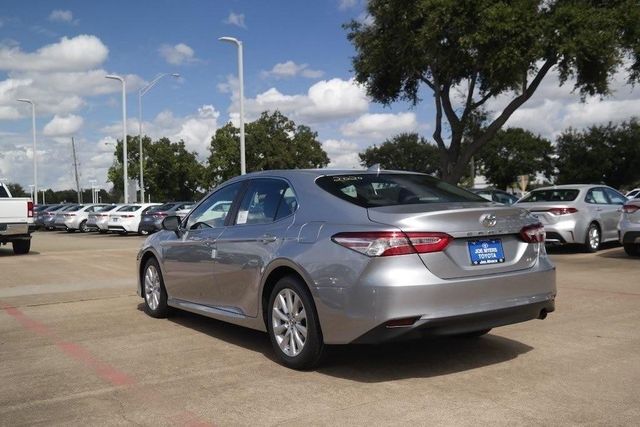  2020 Toyota Camry LE For Sale Specifications, Price and Images