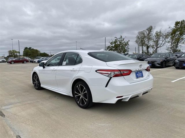  2020 Toyota Camry SE For Sale Specifications, Price and Images