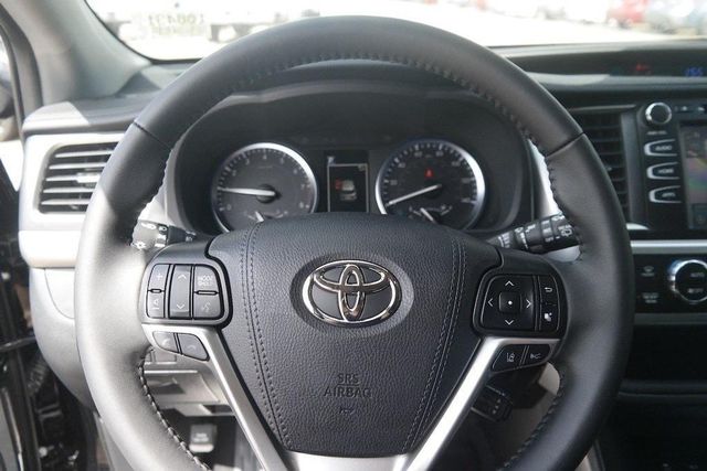 2019 Toyota Highlander SE For Sale Specifications, Price and Images