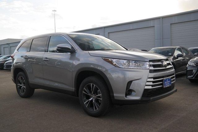 2019 Toyota Highlander LE I4 For Sale Specifications, Price and Images