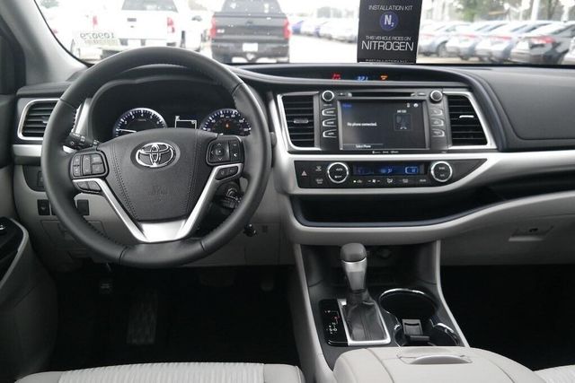  2019 Toyota Highlander LE Plus For Sale Specifications, Price and Images