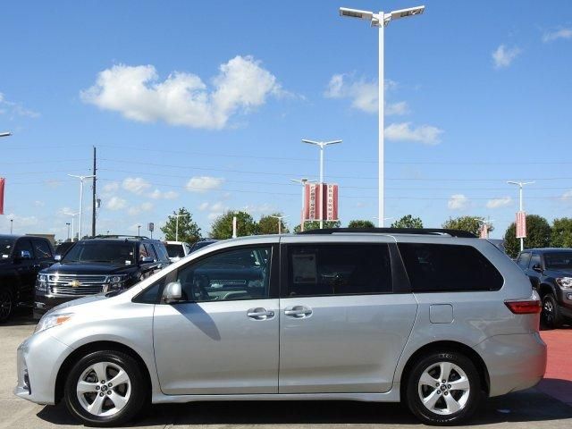 Certified 2019 Toyota Sienna LE For Sale Specifications, Price and Images