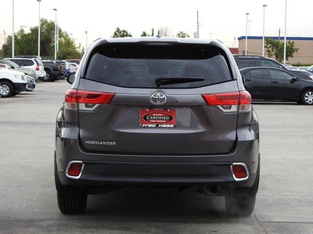 Certified 2017 Toyota Highlander XLE For Sale Specifications, Price and Images