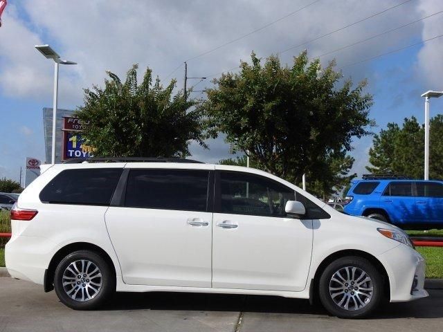  2020 Toyota Sienna XLE For Sale Specifications, Price and Images