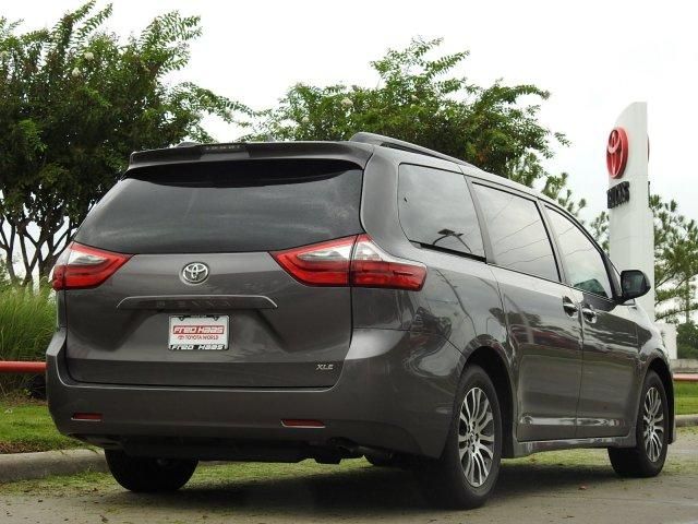  2020 Toyota Sienna XLE Auto Access Seat For Sale Specifications, Price and Images
