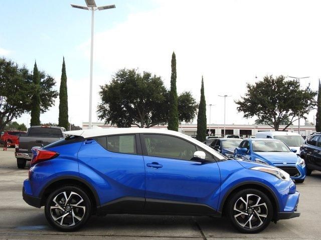  2018 Toyota C-HR XLE For Sale Specifications, Price and Images