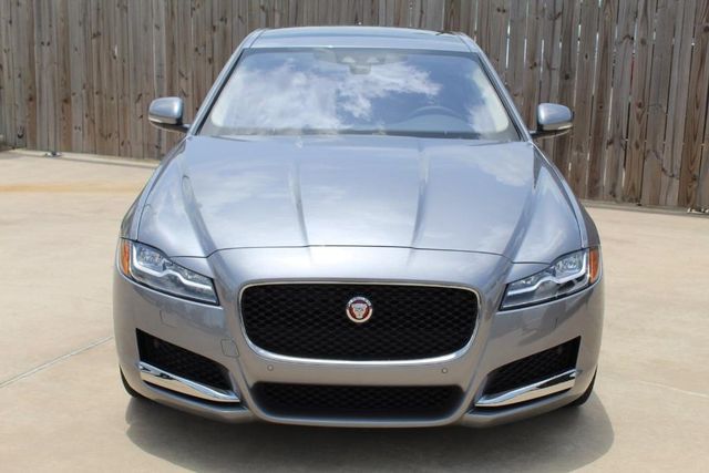  2020 Jaguar XF 25t Prestige For Sale Specifications, Price and Images