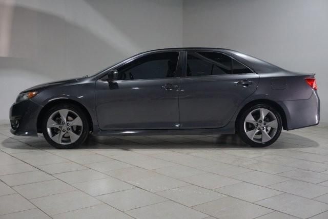  2014 Toyota Camry SE Sport For Sale Specifications, Price and Images