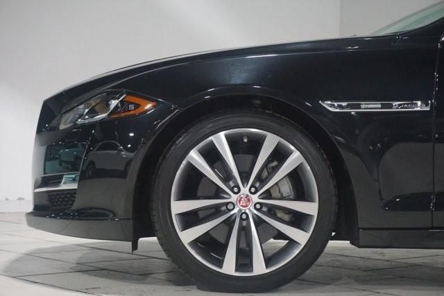  2017 Jaguar XJ XJ R-Sport For Sale Specifications, Price and Images