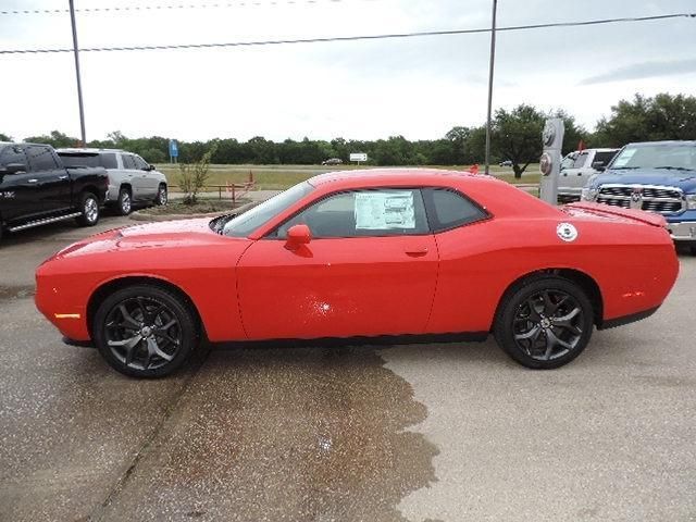  2019 Dodge Challenger SXT For Sale Specifications, Price and Images