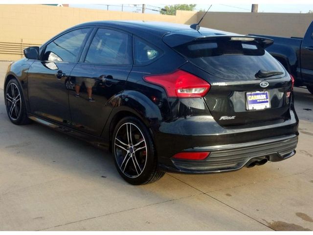  2015 Ford Focus ST Base For Sale Specifications, Price and Images
