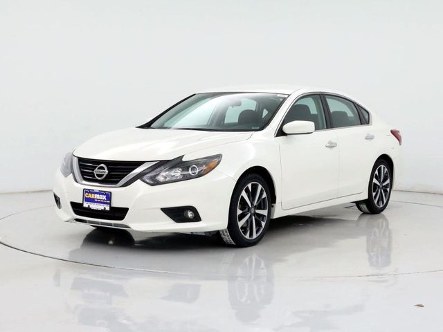  2017 Nissan Altima 3.5 SR For Sale Specifications, Price and Images