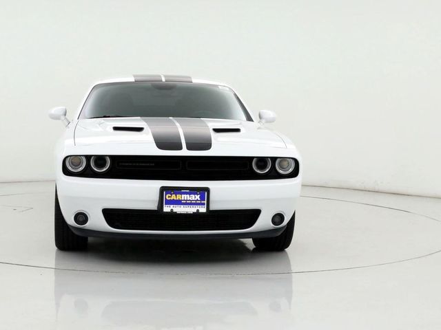  2017 Dodge Challenger SXT For Sale Specifications, Price and Images