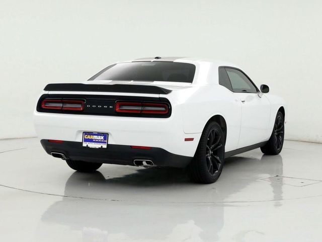  2017 Dodge Challenger SXT For Sale Specifications, Price and Images