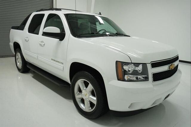  2011 Chevrolet Avalanche 1500 LT For Sale Specifications, Price and Images