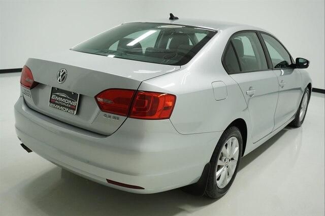  2011 Volkswagen Jetta SE For Sale Specifications, Price and Images