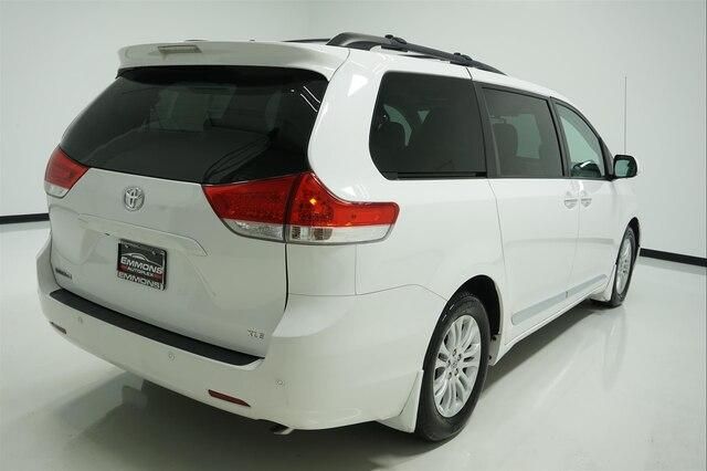  2014 Toyota Sienna XLE For Sale Specifications, Price and Images