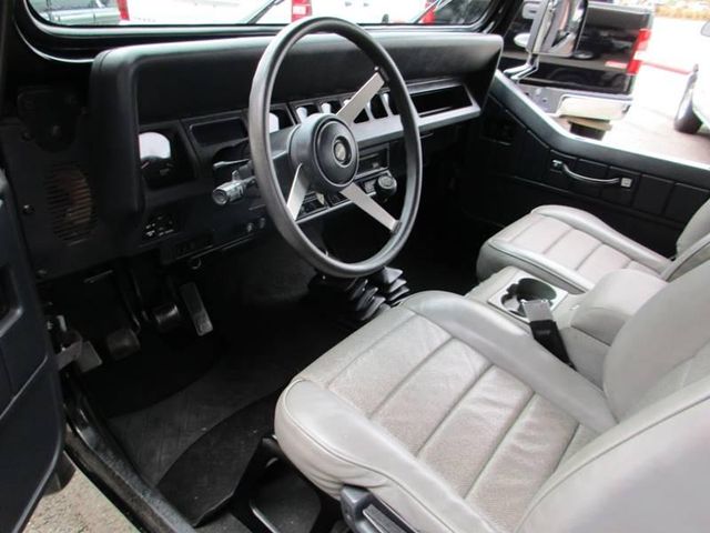  1992 Jeep Wrangler 4WD For Sale Specifications, Price and Images