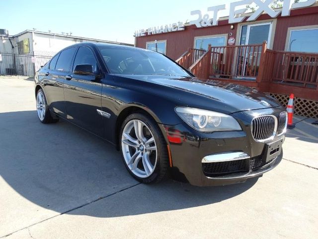  2010 BMW 750 i For Sale Specifications, Price and Images