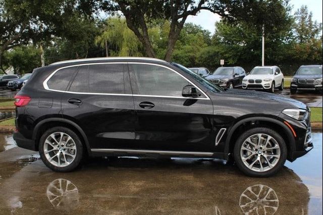  2020 BMW X5 sDrive40i For Sale Specifications, Price and Images