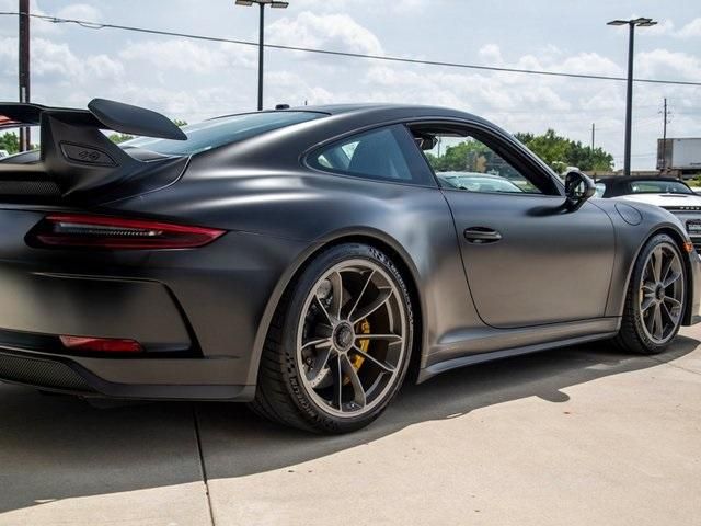 Certified 2018 Porsche 911 GT3 For Sale Specifications, Price and Images