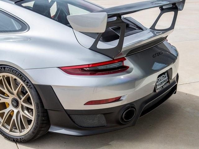 Certified 2018 Porsche 911 GT2 RS For Sale Specifications, Price and Images