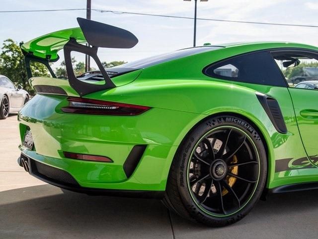Certified 2019 Porsche 911 GT3 RS For Sale Specifications, Price and Images