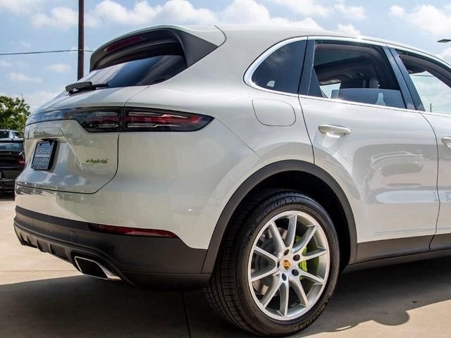  2019 Porsche Cayenne E-Hybrid Base For Sale Specifications, Price and Images