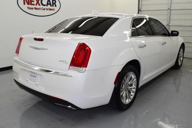  2015 Chrysler 300C Base For Sale Specifications, Price and Images